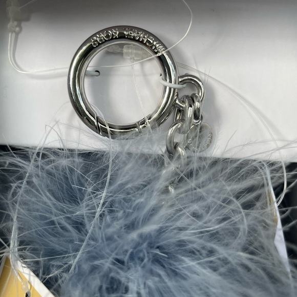 Michael Keychain,Michael Kors Sky Blue Fluffy Key Holder,Bag accesory. - Picture 10 of 12